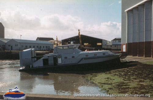 Military Hovercraft  -  (credit: The <a href='http://www.hovercraft-museum.org/' target='_blank'>Hovercraft Museum Trust</a>).